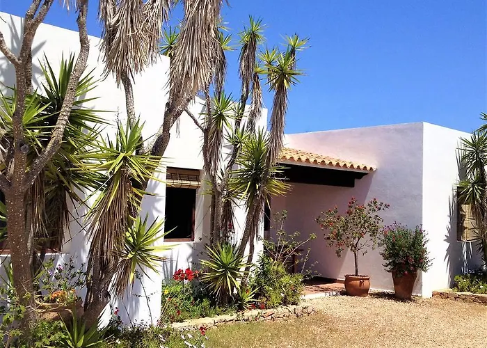 Apartamentos Laura Playa De Migjorn
